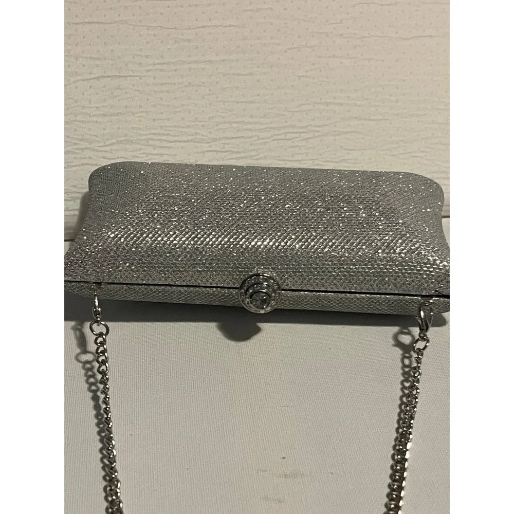 The Unbranded Brand women silver